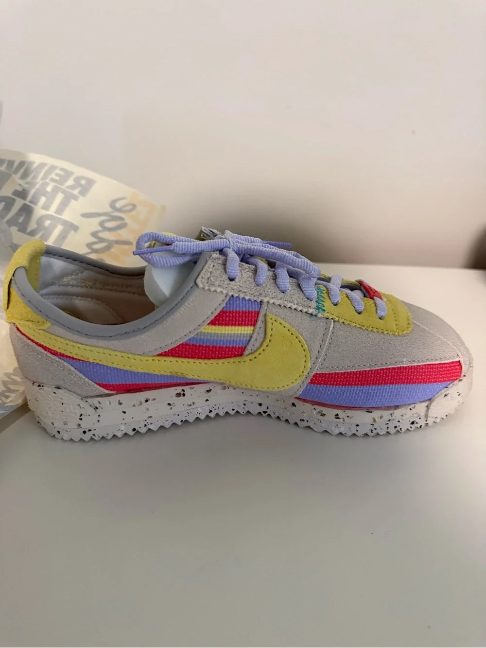 Casual Lace-Up Sneaker in Light Gray and Yellow